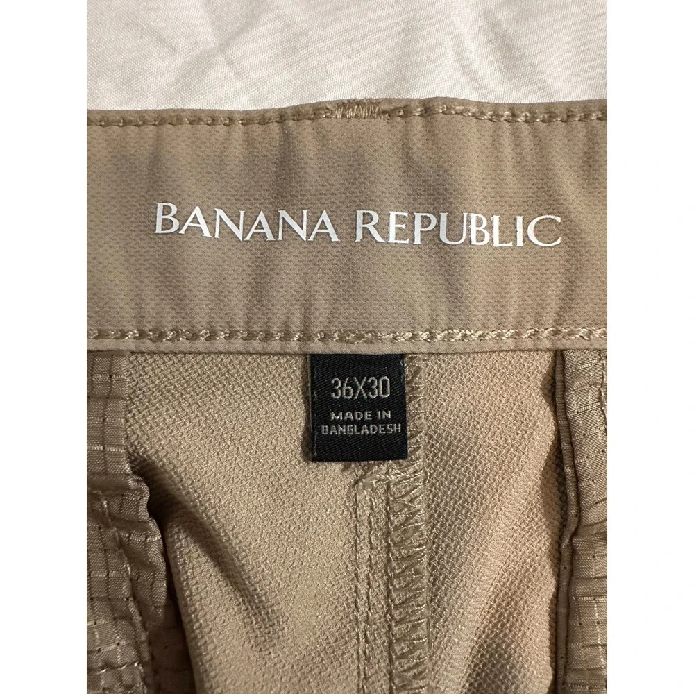 Banana Republic Men's Flat‎ Front Straight Khakis Workwear Size 36 X 30